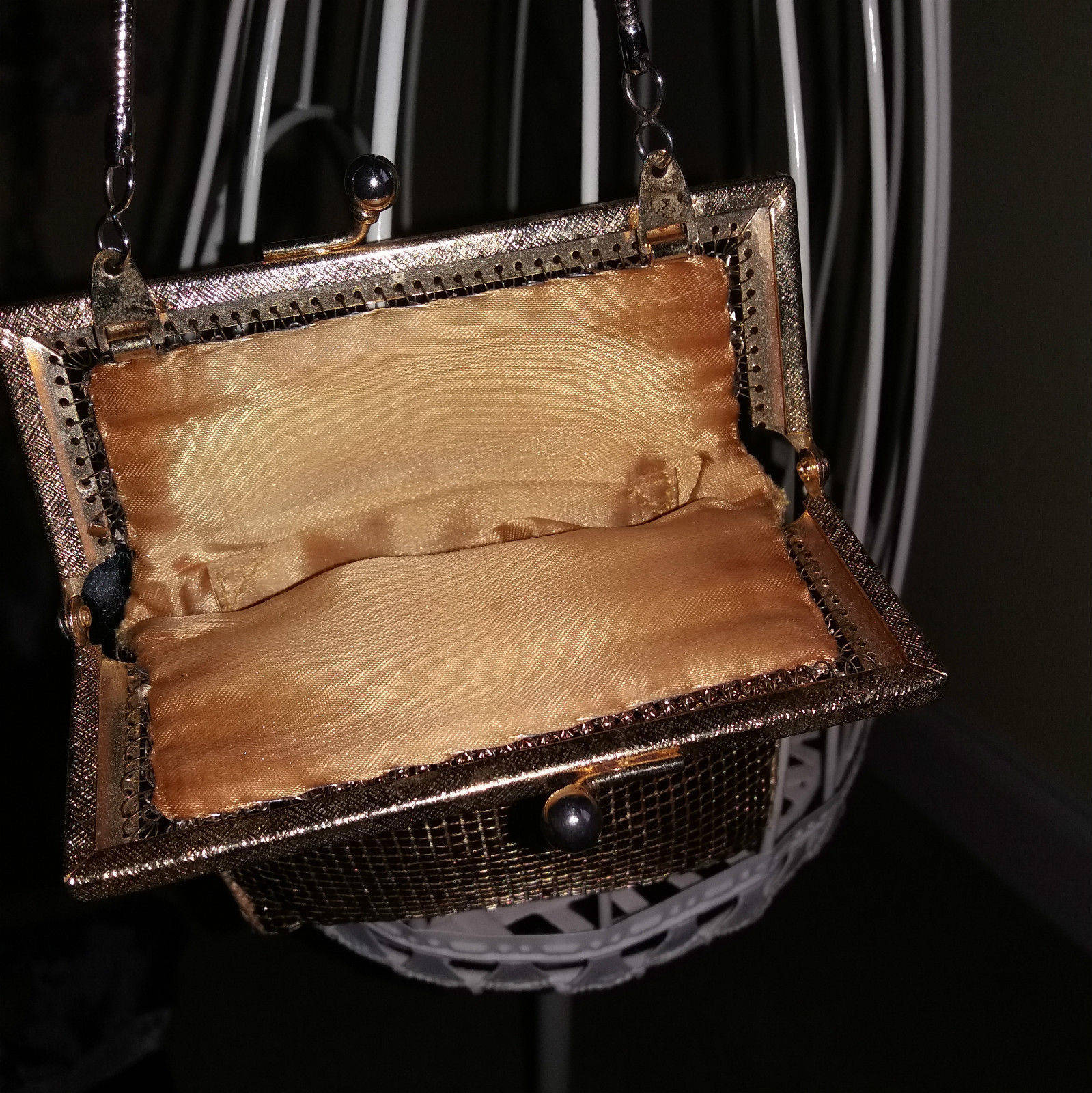 Stunning Vintage Retro gold Evening bag/CLASP 6"X5" gold chain,lined,padded Wonkey Donkey Bazaar