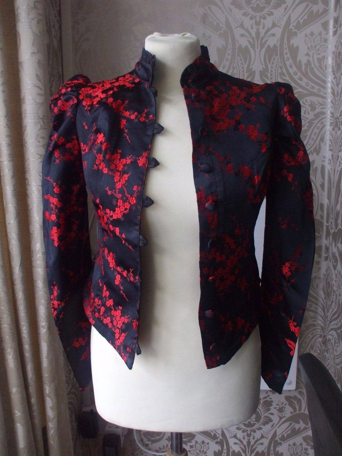 Ladies Gothic Rock a Billy Top Shirt Hell Bunny Black Red roses Brocade Size 10 Wonkey Donkey Bazaar
