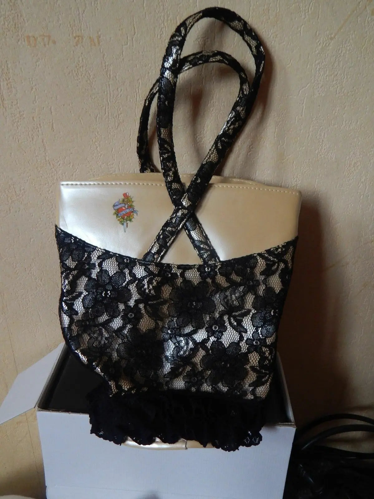 new BUSTIER STYLE HANDBAG-gold&black lace,cameo brooch9"wide x14.5"long whispers