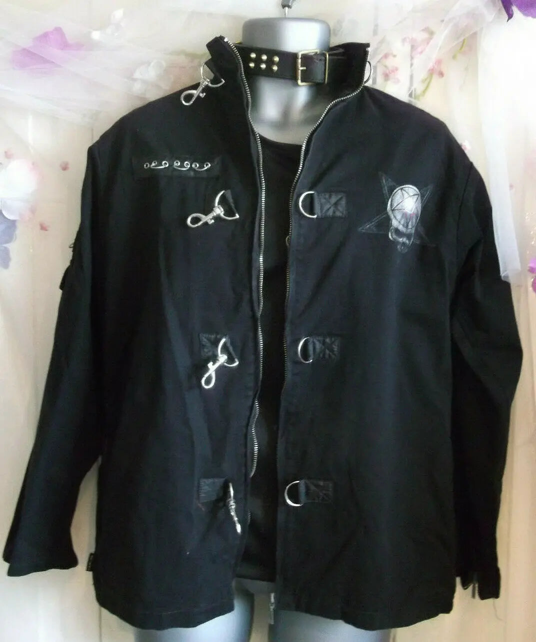 punk/goth Spiral goth black jacket with full size print on back. Size Medium Spiral