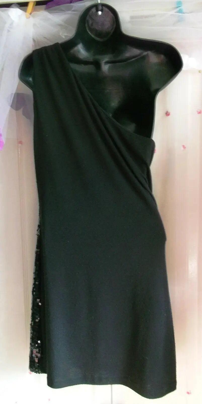 stunning Cocktail Dress - black / sequins/ Pussycat London, 1 shoulder, stretchy Pussycat London
