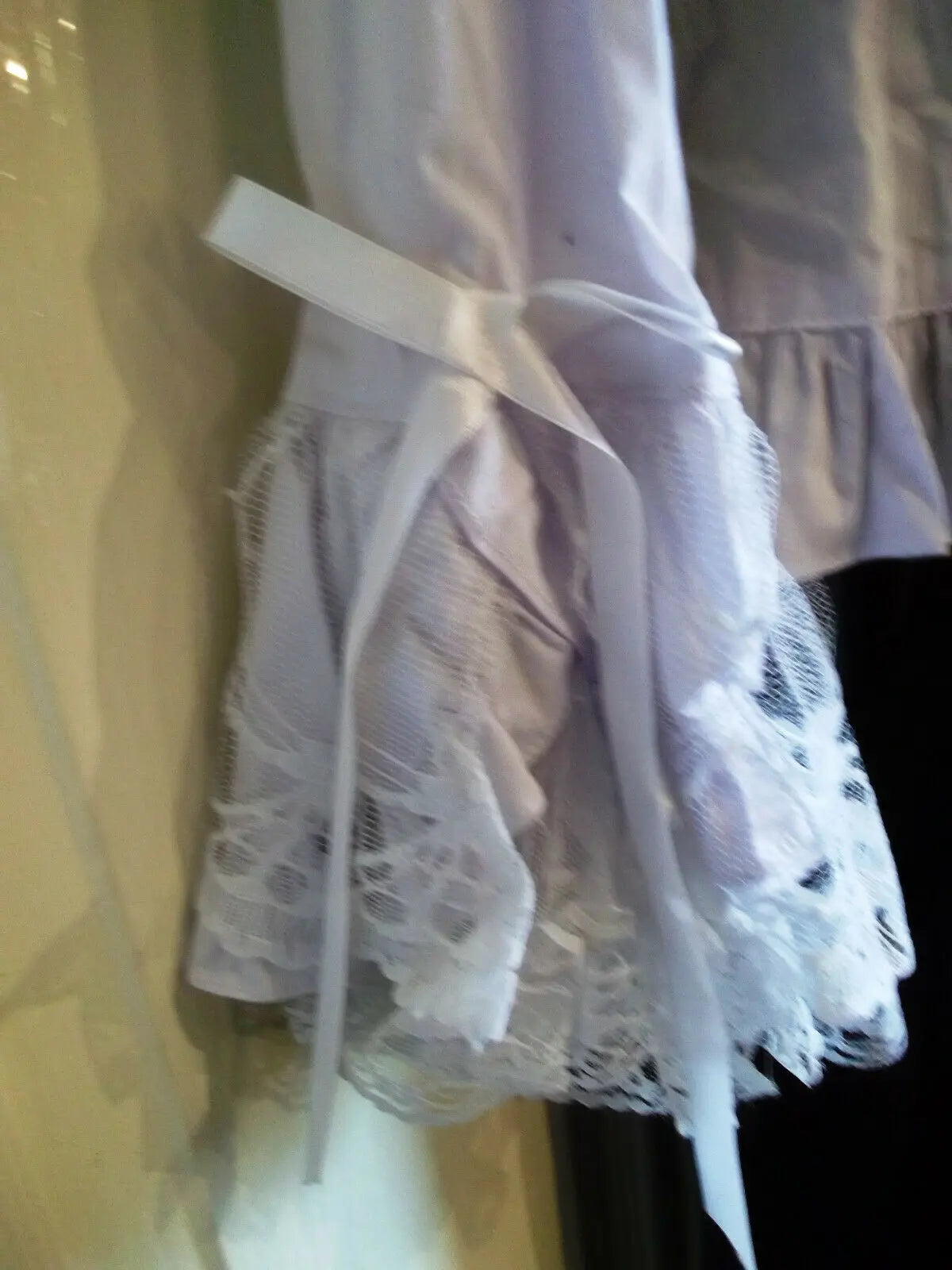 stunning white gothic lolita ruffled shirt size large,layer lacy flouncy sleeve gothic lolita and punk